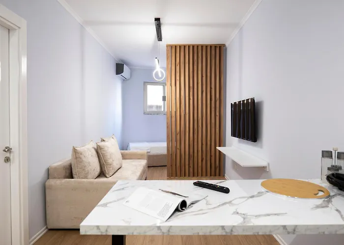 Central Inn City Apartaments * טיראנה